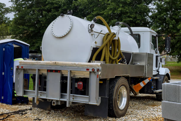 Portable Toilet Options We Offer in Des Plaines, IL
